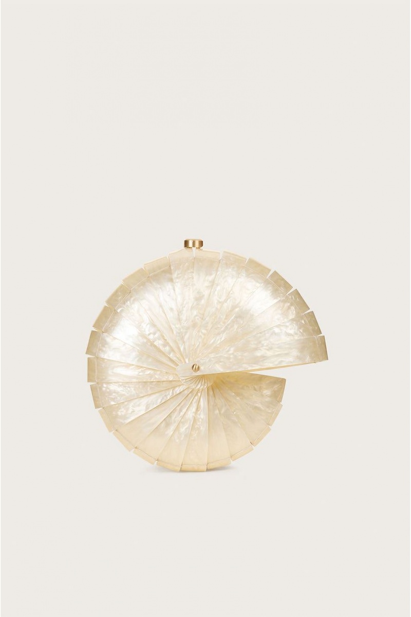 Cult Gaia Sirena Clutch White | NZ 317658M